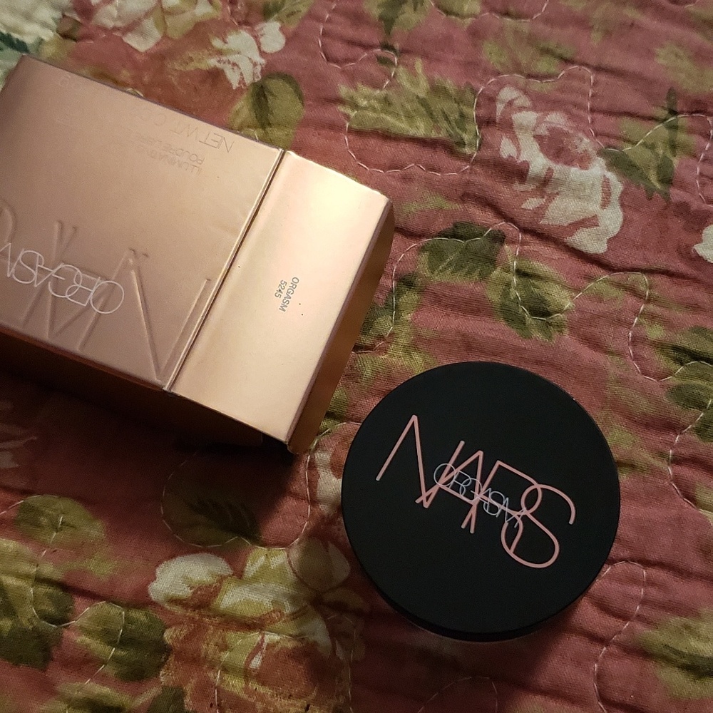 NARS Orgasm Illuminated Powder